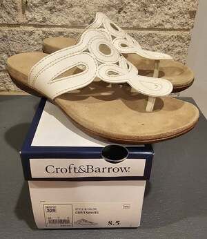 Croft & Barrow Thong Sandals Floral Cutout Slip On Comfort Womens 8.5 White
